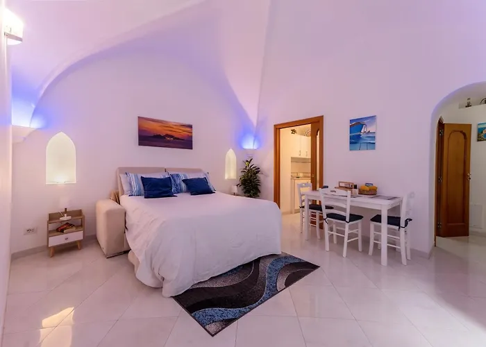 Suite Posterus 5